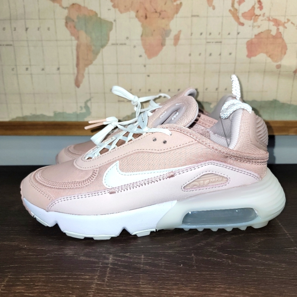 BRAND NEW Nike Air Max 2090 Pink/White Womens Size: 6.5